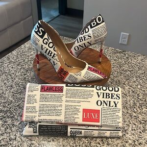 Steve Madden  Pumps and matching purse